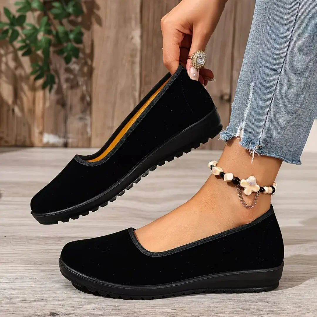 Aura - Orthopedic Slip-On Comfort Sneakers